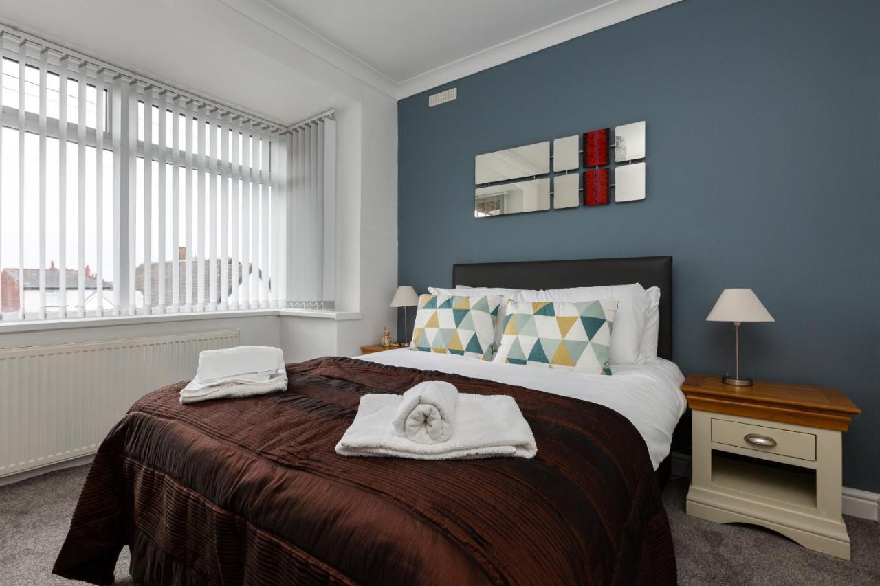 Hillside House - 2 Bedrooms Parking Wi-Fi Hospital Блэкпул Экстерьер фото