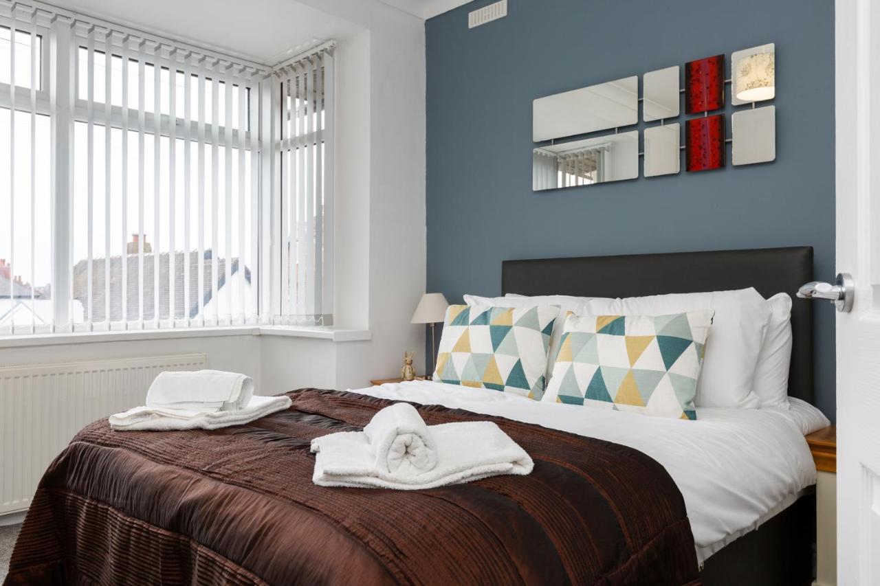 Hillside House - 2 Bedrooms Parking Wi-Fi Hospital Блэкпул Экстерьер фото